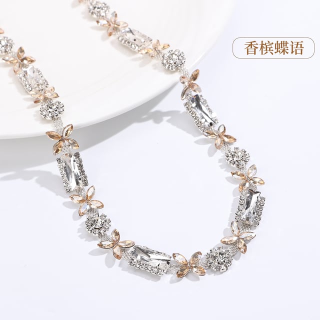 3D Floral Rhinestone Chain: Champagne / silver-tone base · 1.2 cm