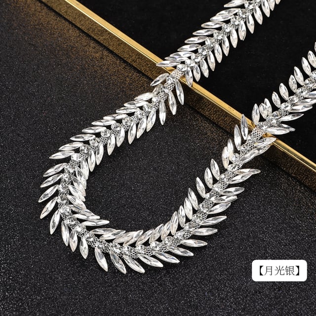 Leaf Crystal Trim Chain: Moonlight silver