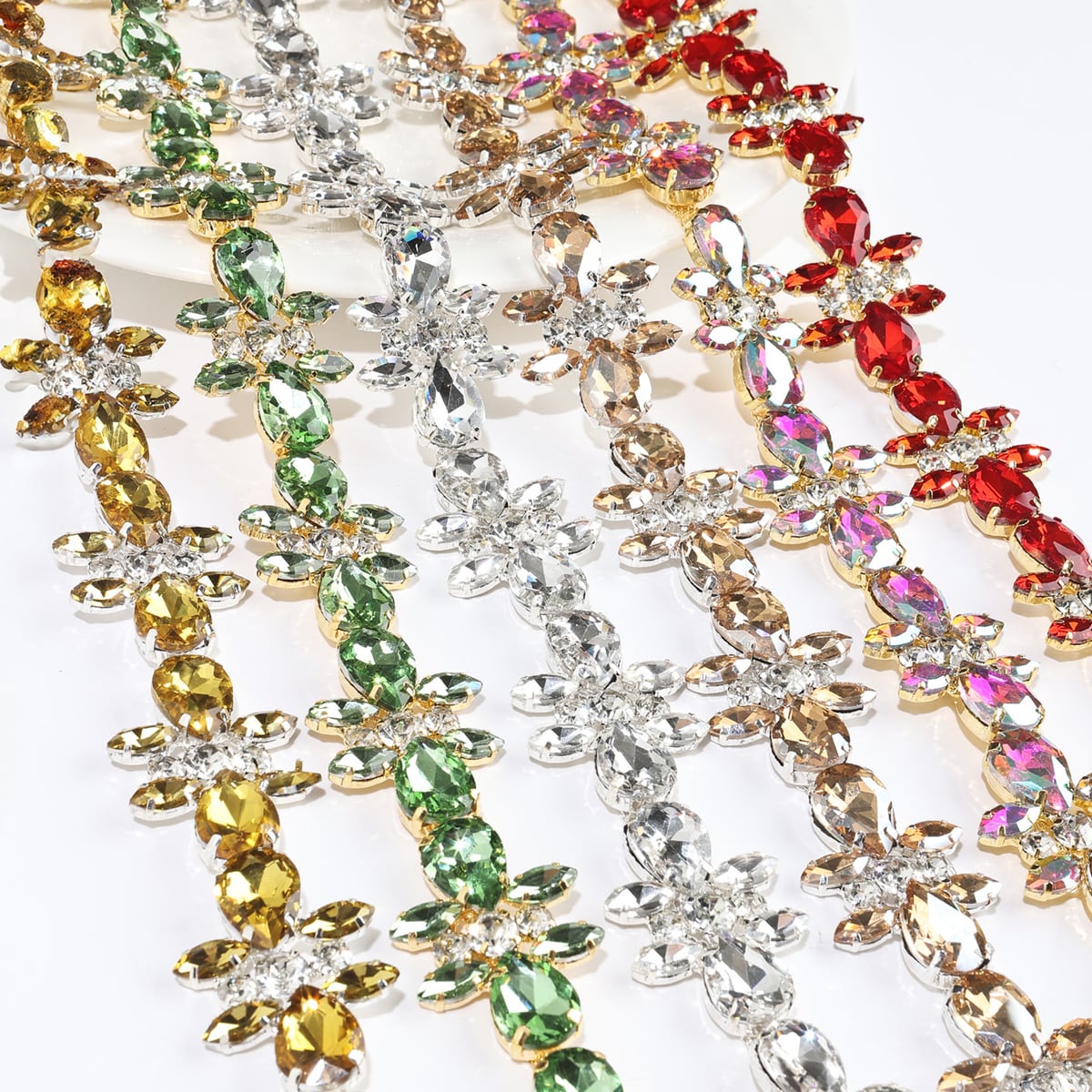 Teardrop crystal flowers set in copper chain