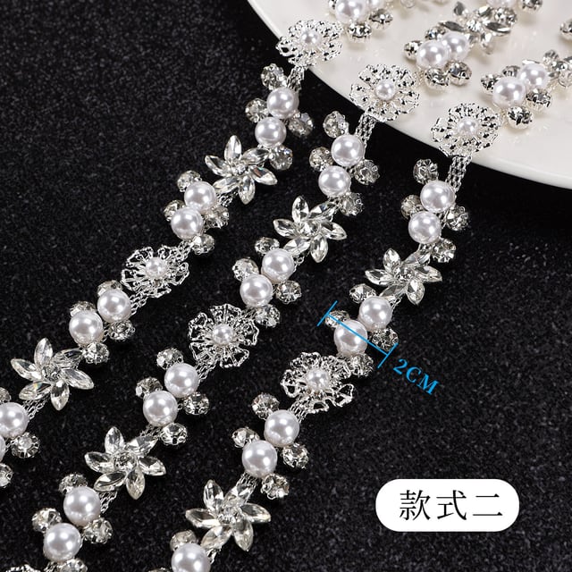 Pearl Flower Rhinestone Trim: Style 2