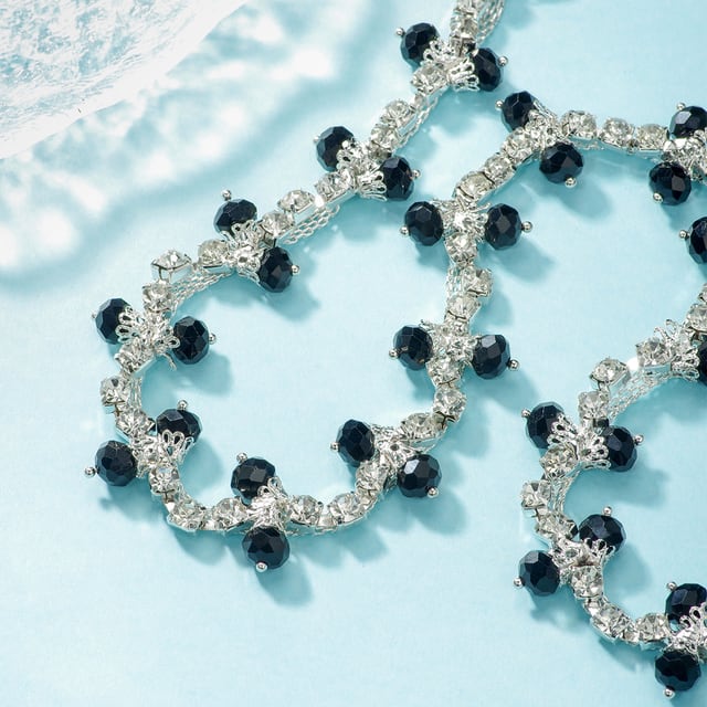 Color Bead Rhinestone Chain: Black beads