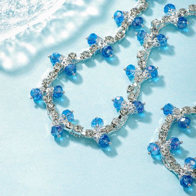 Color Bead Rhinestone Chain: Lake blue beads