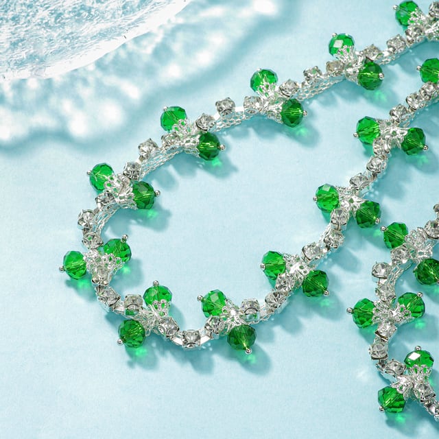 Color Bead Rhinestone Chain: Light green beads