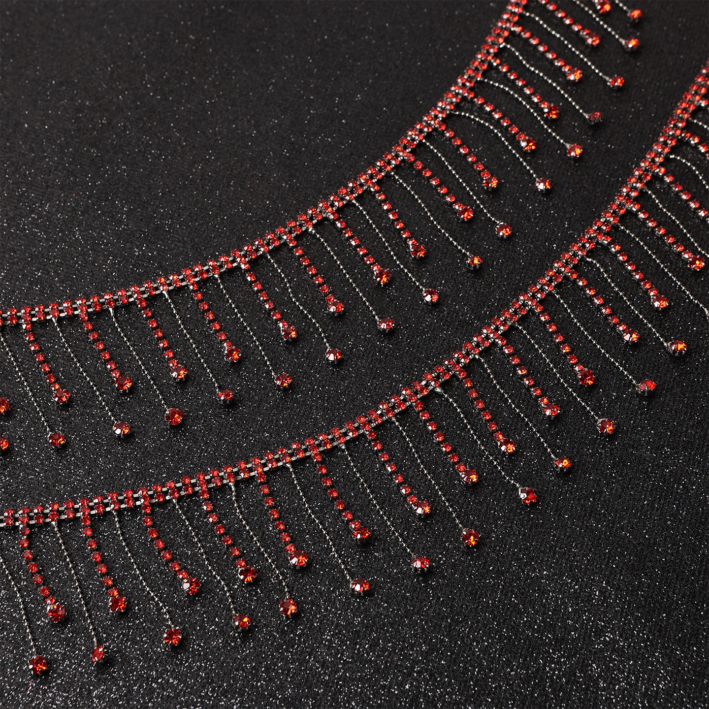 Round & Teardrop Rhinestone Fringe, 5.5–6 cm — Gunmetal base / red, 5.5 cm wide