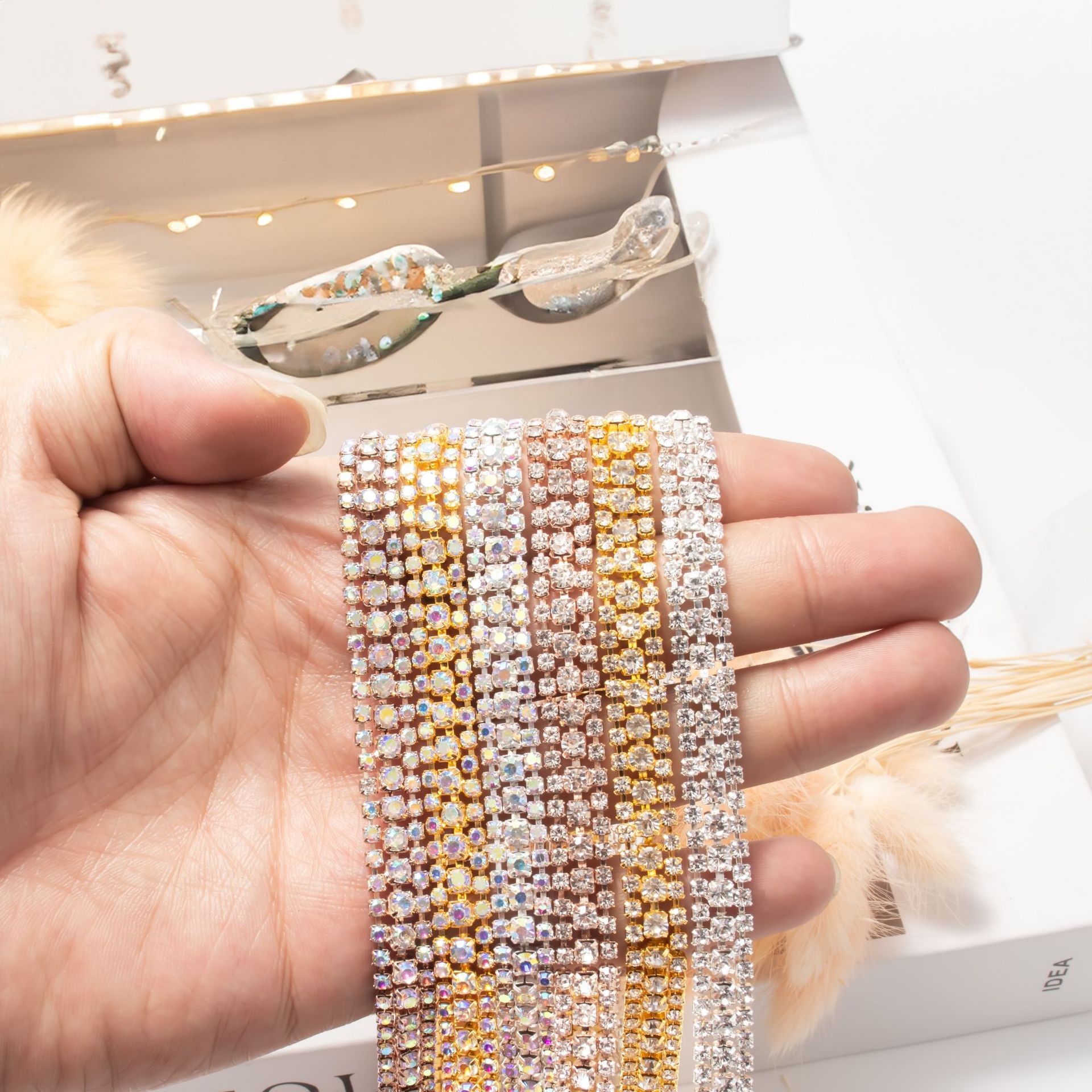 Double-Row Glass Rhinestone Band, 0.9 cm motif and placement reference