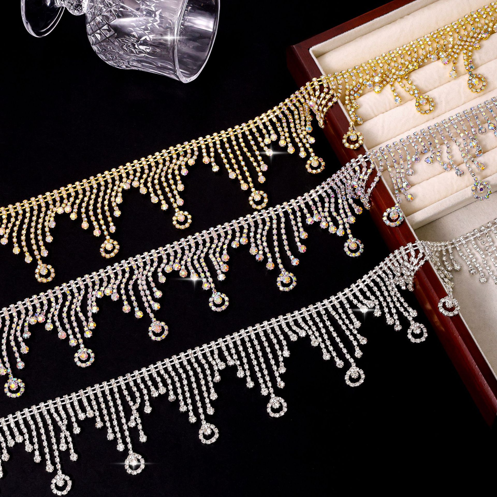 Scalloped Rhinestone Tassel Fringe, 6.5 cm: supplied design and finish reference