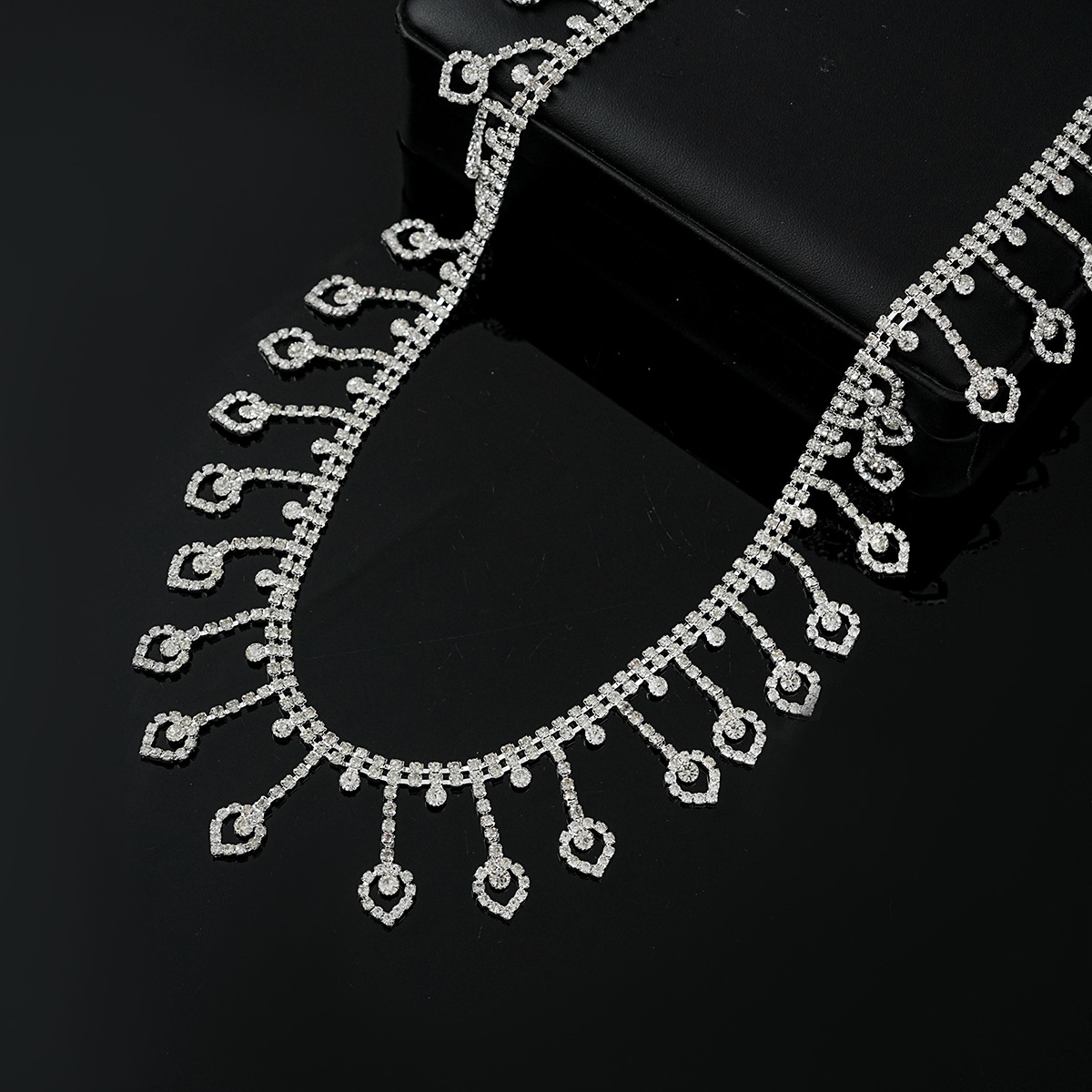 Heart-Outline Rhinestone Drop Fringe construction reference