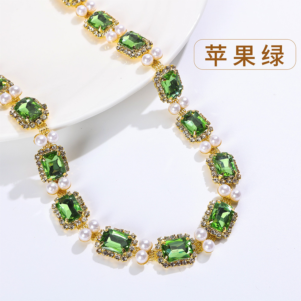Gold-Base Square Crystal & Pearl-Look Chain — Gold base / light green