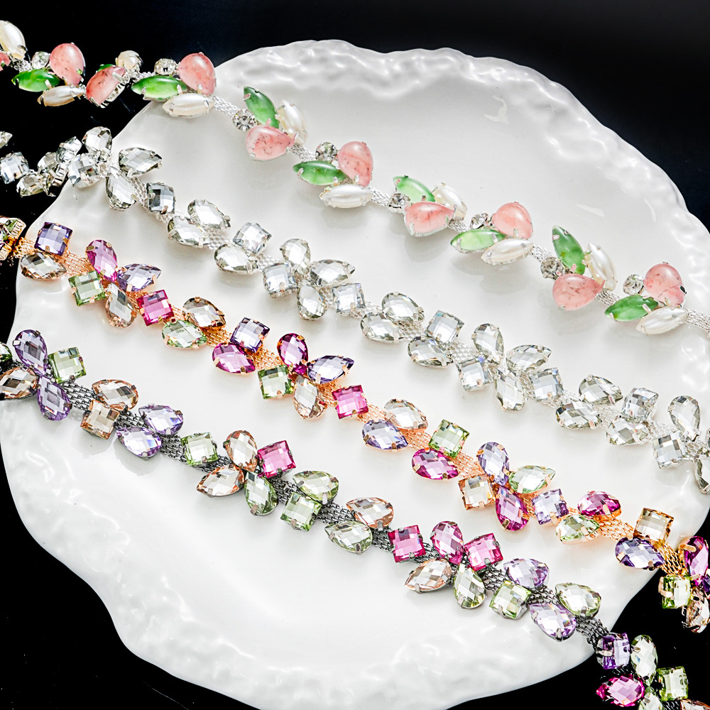 Crystal Flower & Colored Petal Trim, 2–2.1 cm construction reference