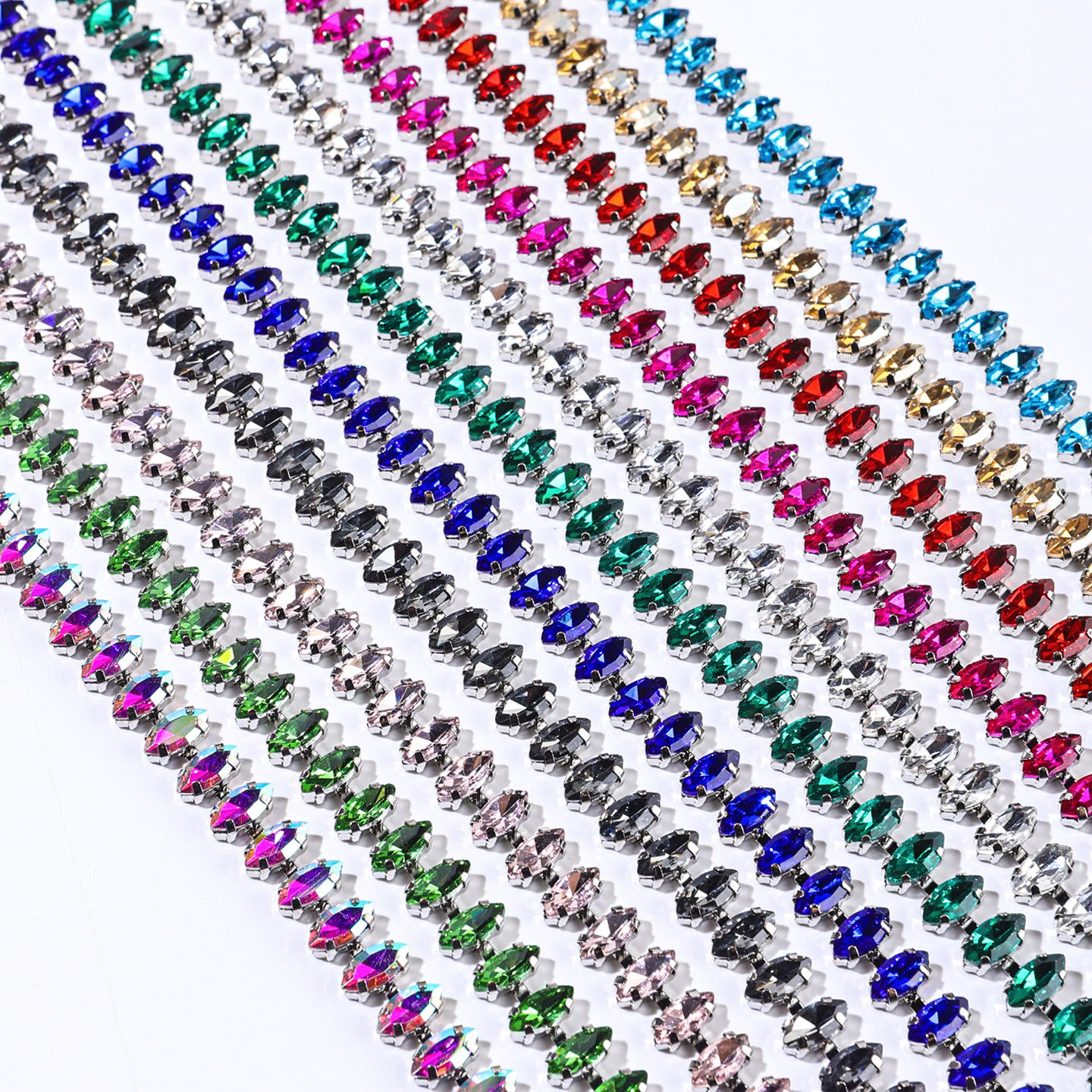 Colored Marquise Glass Chain, Eleven References construction reference