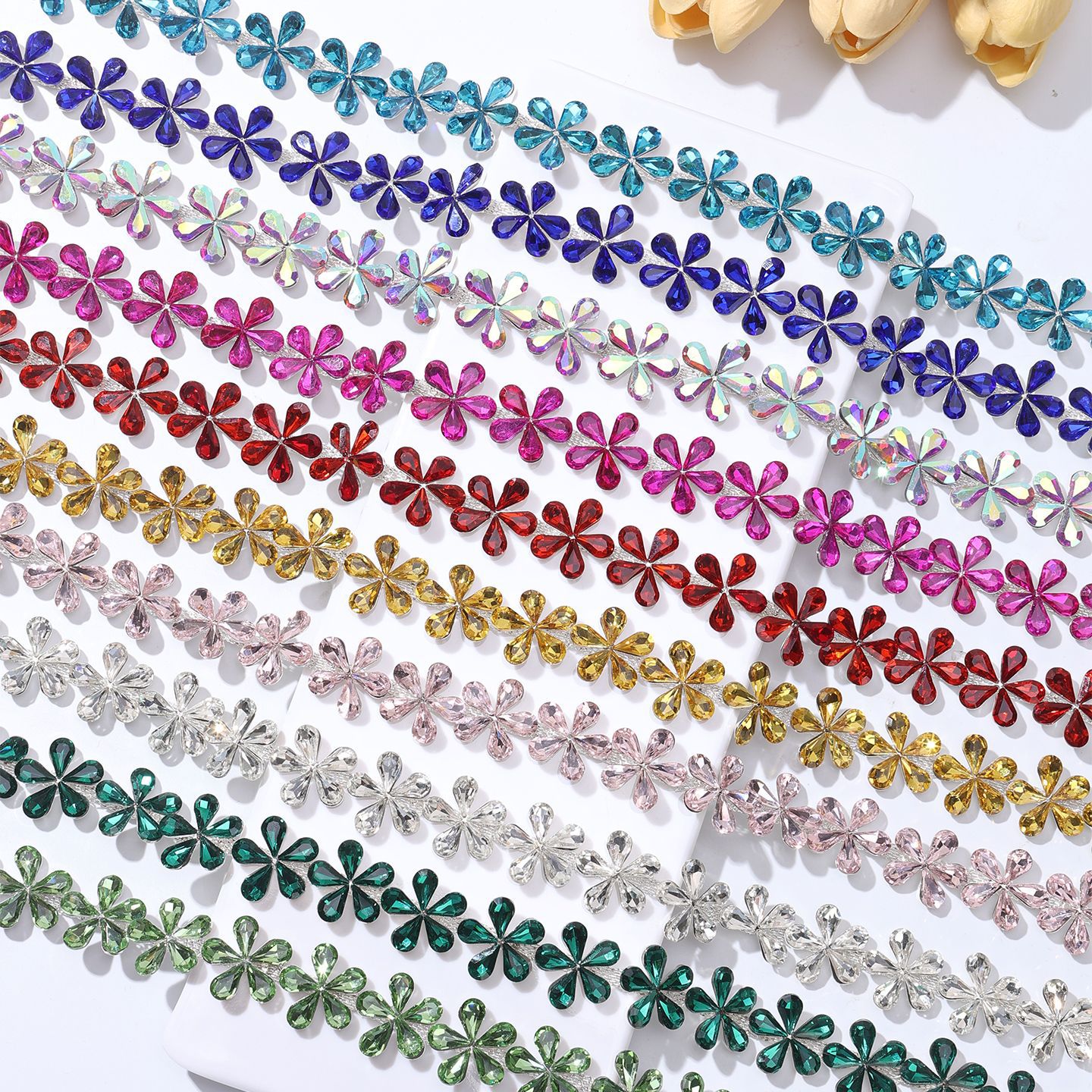Five-Petal Glass Flower Chain on Copper: supplied design and finish reference