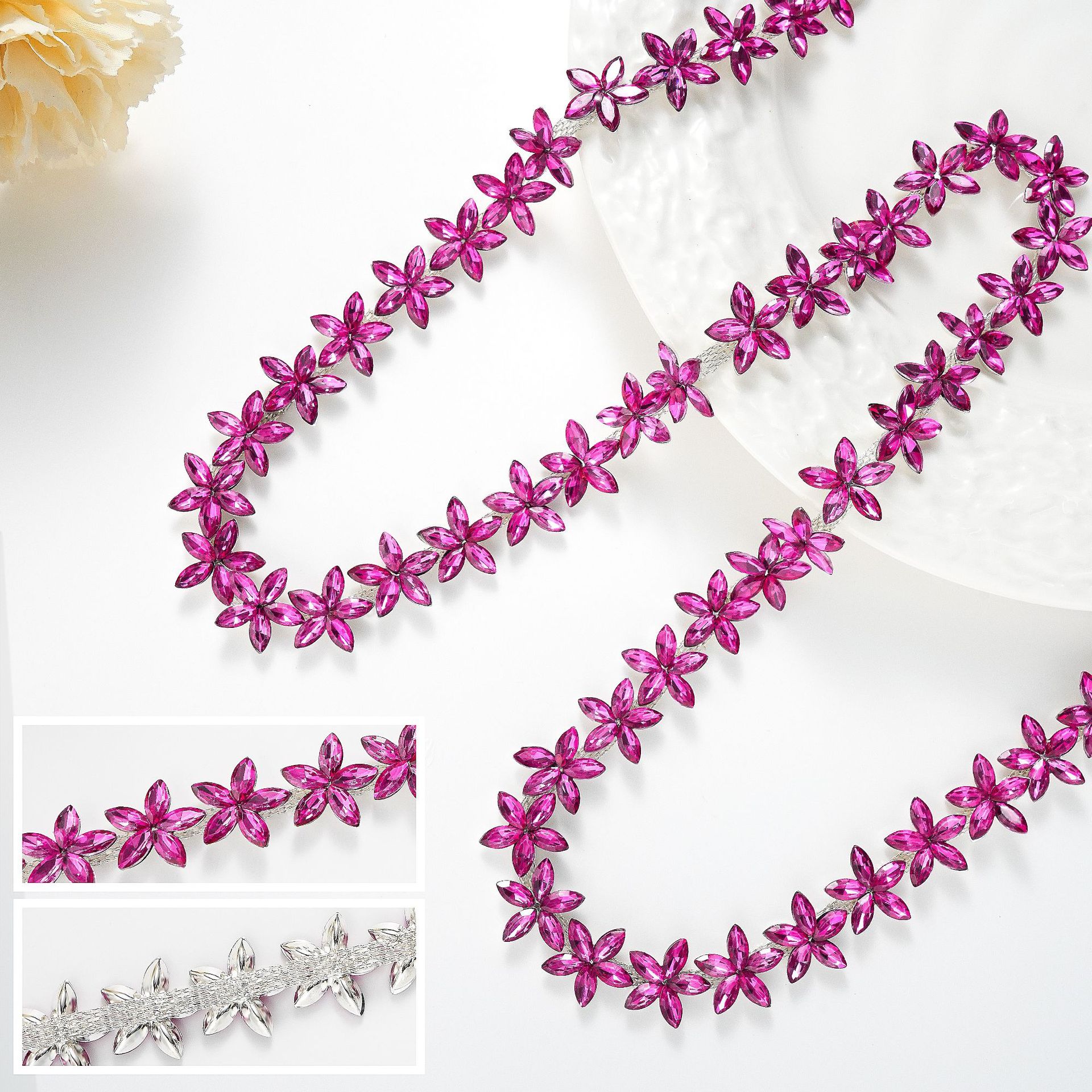 Small Star-Flower Rhinestone Chain, 1.6 cm — Silver base rose red-width 1.6cm-1 source unit / Copper base 1 yard ≈ 90cm long (source packing: 10 units per roll)