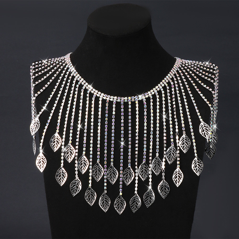 Leaf-Terminal Rhinestone Fringe, 13 cm motif and placement reference